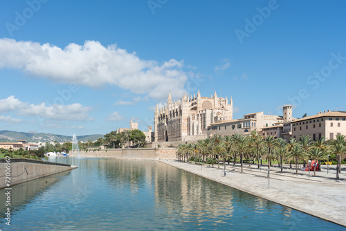 Ausblick auf die Kathedrale von Palma © hk13114