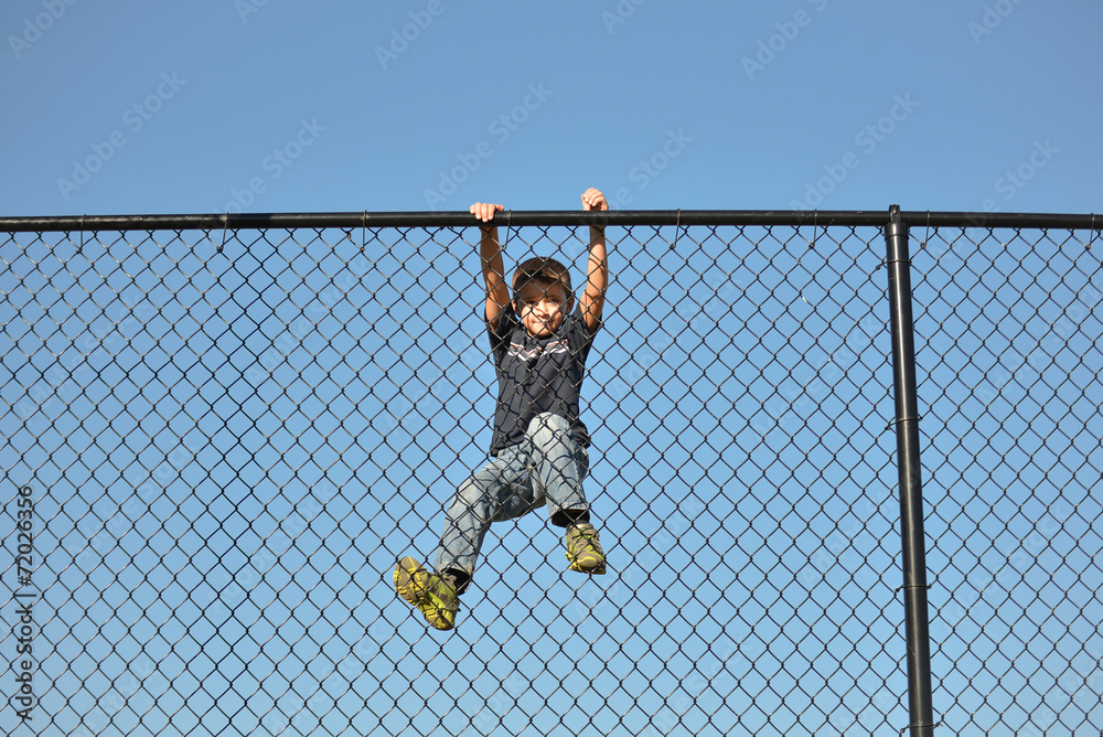 Naklejka premium Trapped