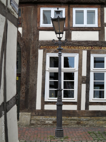 Altstadtgasse mit Laterne in Rinteln
