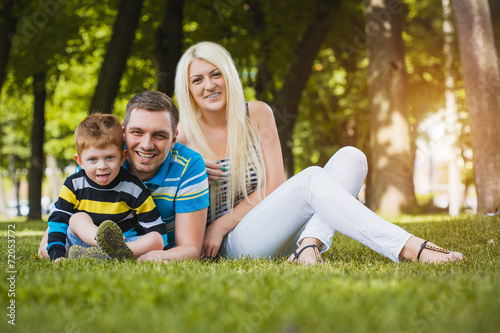 Wallpaper Mural Happy family in the summer park Torontodigital.ca