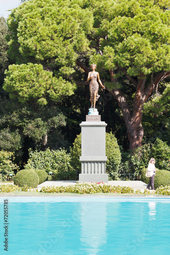 Flora Statue in nikitsky botanical garden, Yalta photo