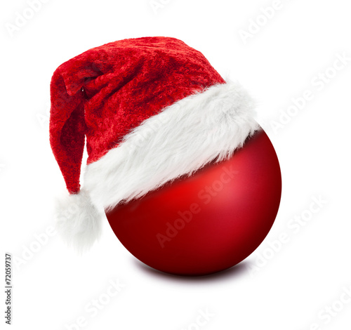 Weihnachtsmütze auf Weihnachtskugel
