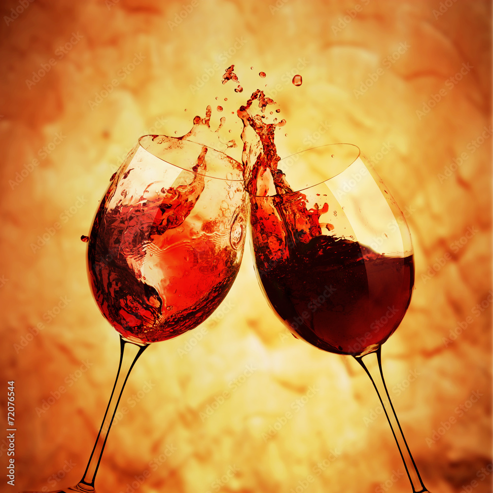 Foto Stock Brindisi Con Vino Rosso Adobe Stock