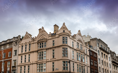 Façades d'immeubles de style victorien à Londres, en Angleterre, en Grande Bretagne, au Royaume Uni © FredP