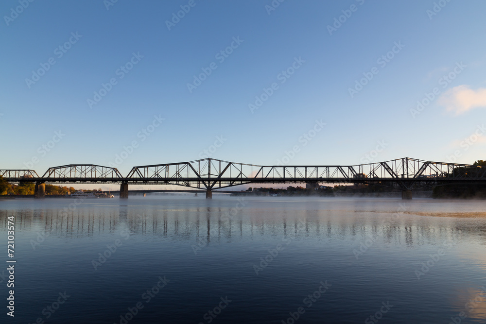 Fototapeta premium Alexandra Bridge