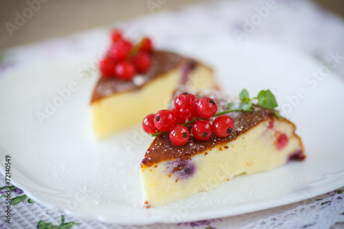 curd pudding with berries