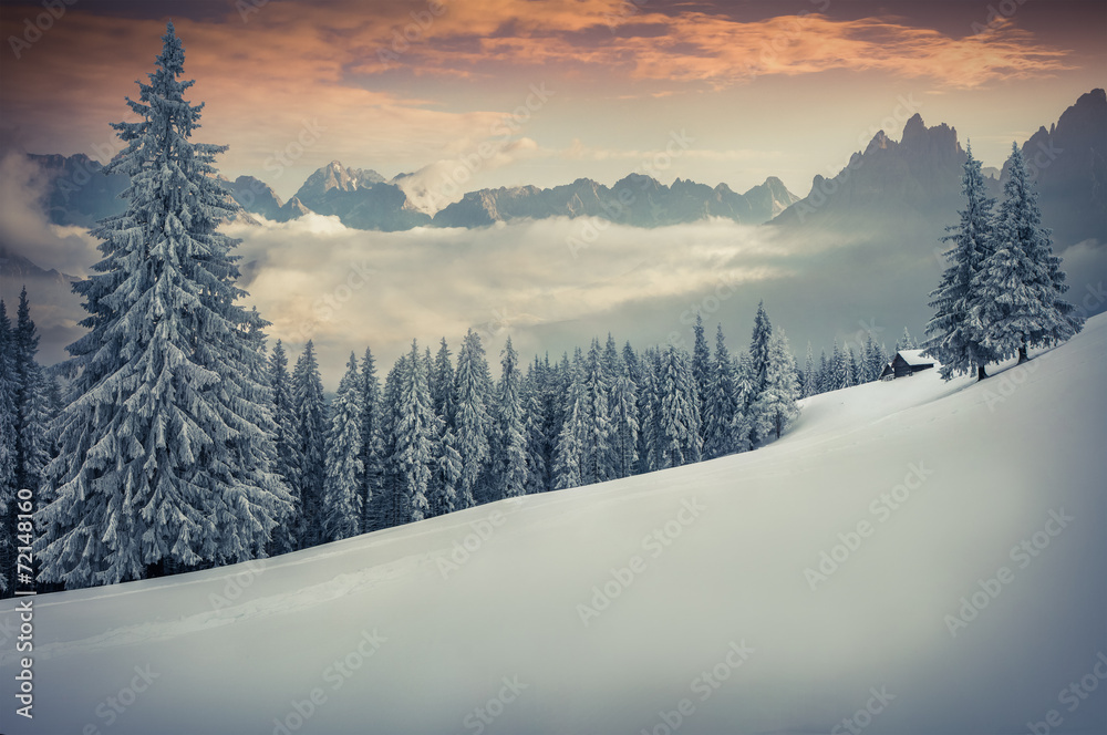 Fototapeta premium Beautiful winter sunset in the mountains.