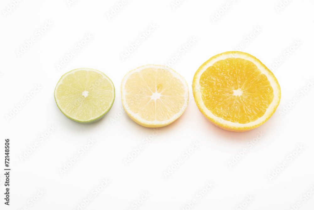 лимон, лайм и апельсин