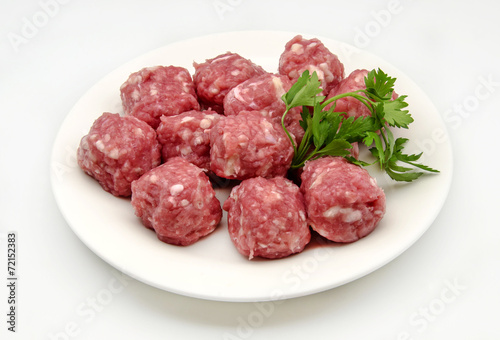 Albondigas de carne cruda, photo