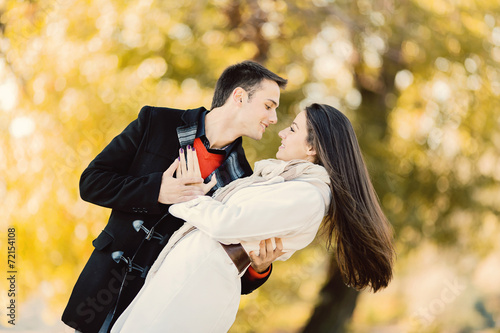 Young couple in the autumn ...