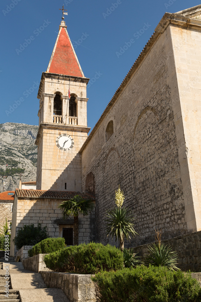 Clocher-Campanile de l'église de Makarska