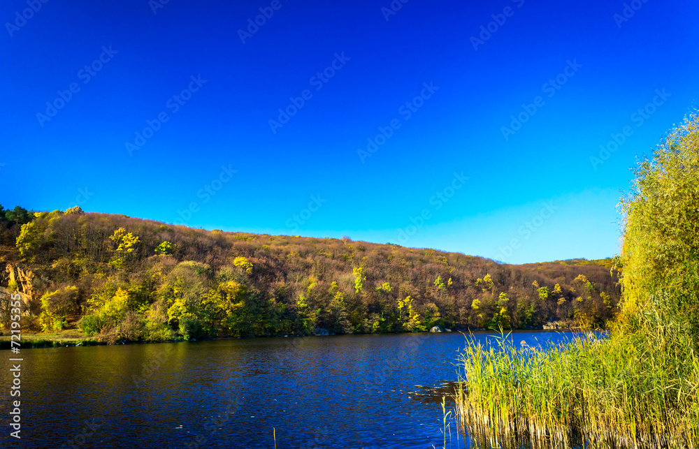 Later autumn above a quiet river.