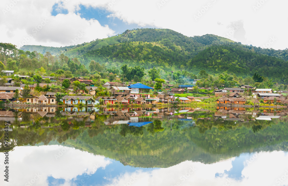 Fototapeta premium Reflection at Ban Ruk Thai Reservoir