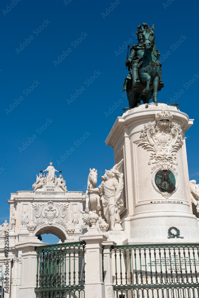 Statue of King Jose I and the Triumphal Arch in Lisbon, Portugal