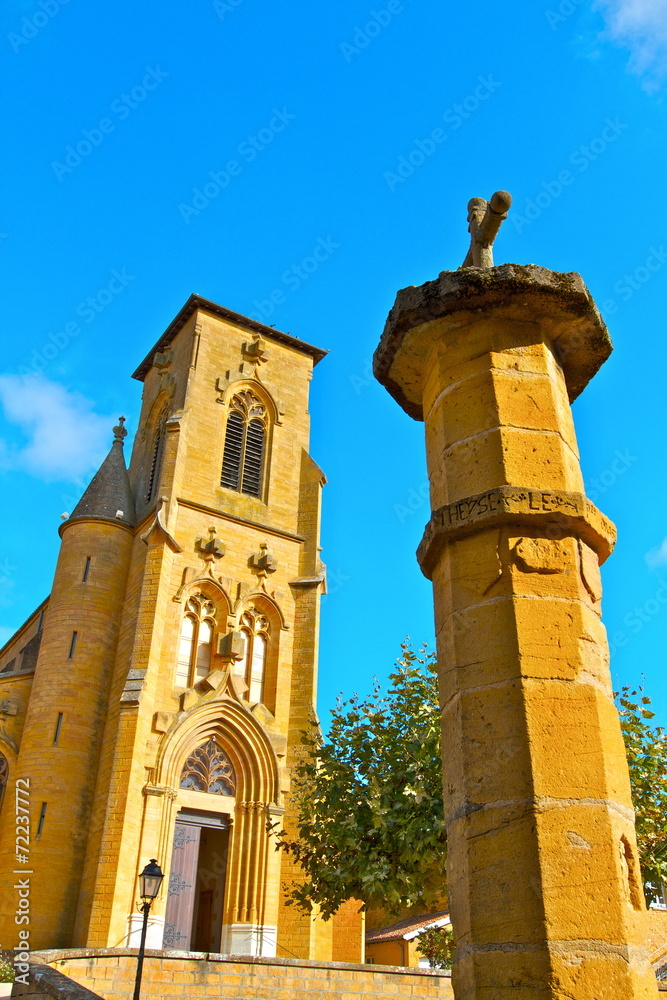 EGLISE CROIX DE THEIZË