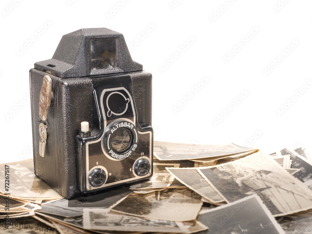 alter antiker fotoapparat mit photografien