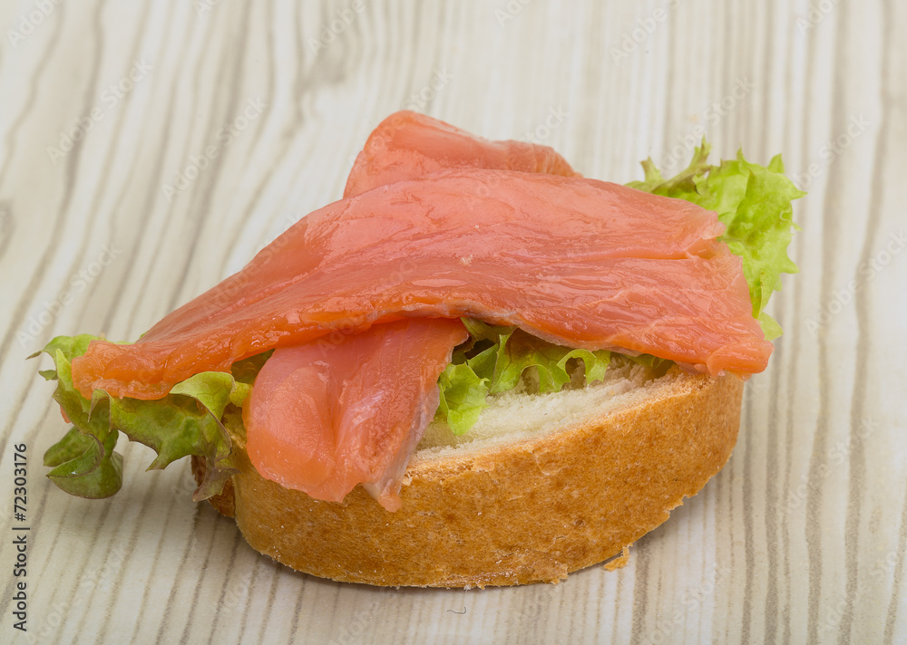 Salmon sandwich