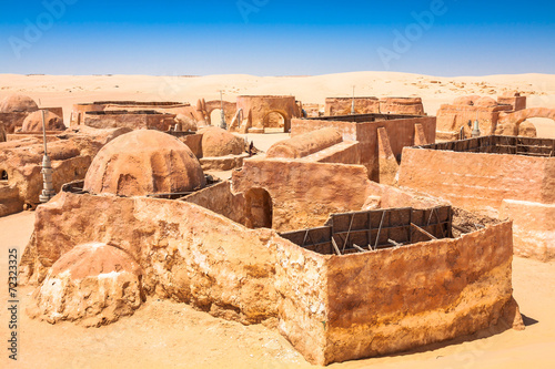 Obraz na płótnie Buildings in Ong Jemel, Tunisia. Ong Jemel is a place near Tozeu w salonie