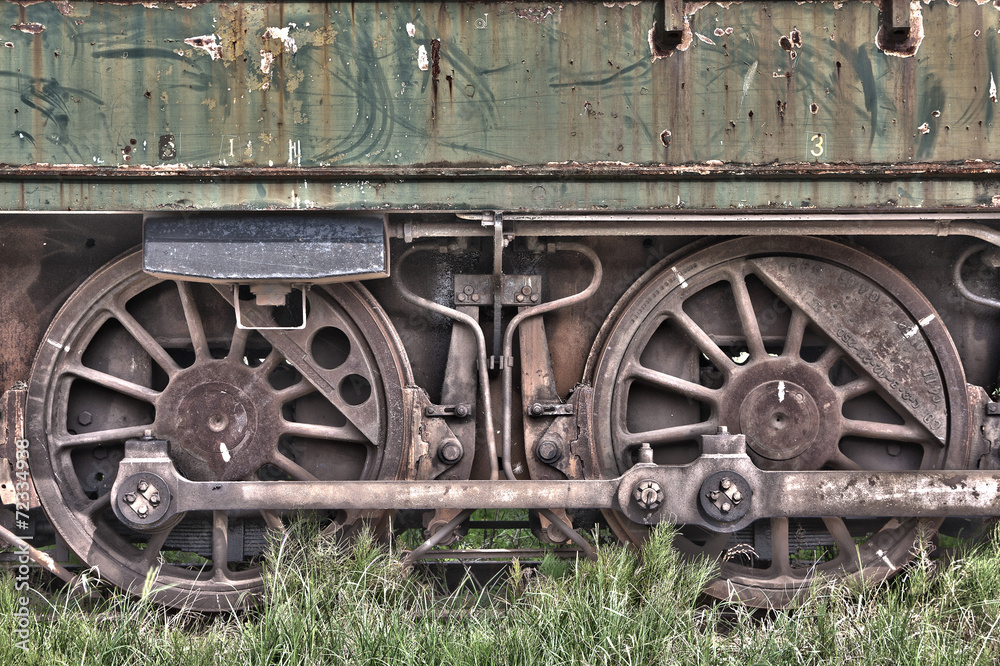 Fototapeta premium Rusty wheels of abandoned train