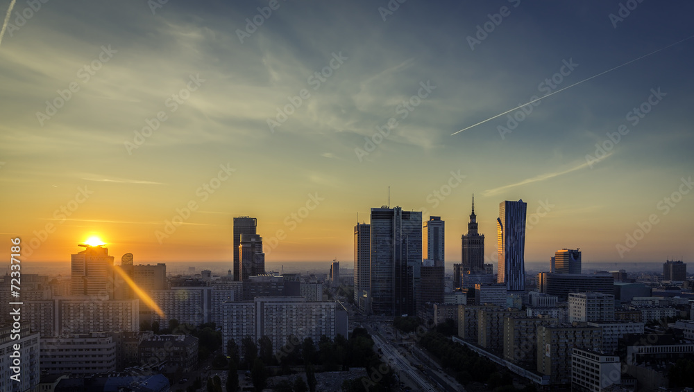 Obraz premium Warszawski śródmieście wschodu słońca widok z lotu ptaka, Polska