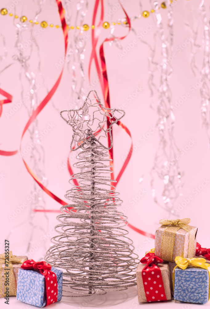 Obraz premium Christmas tree with gifts