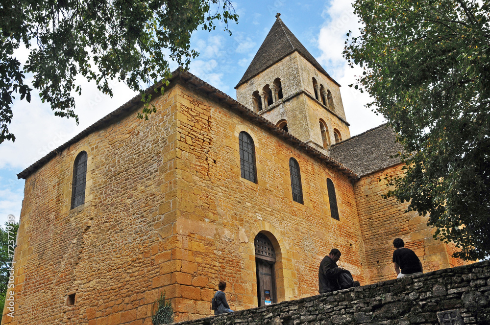 La chiesa di Saint Leonce sur Vezere, Dordogna - Aquitania La chiesa di Saint Leonce sur Vezere, Dordogna - Aquitania
