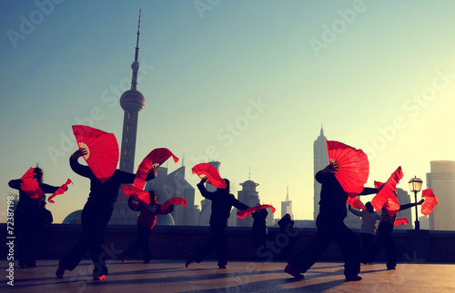 Canvas Print Traditional Chinese Dance with Fans