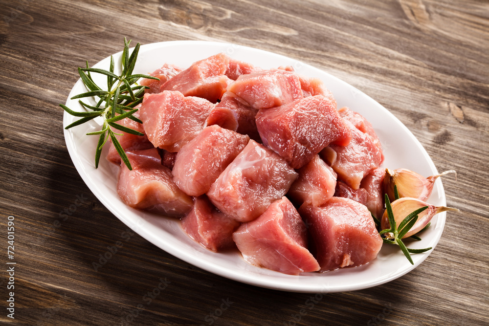 Raw, fresh meat 