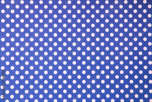 Pois bianchi su fondo blu