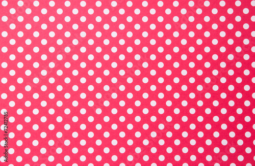 Pois bianchi su fondo rosso