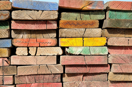 multicolor scaffolding planks