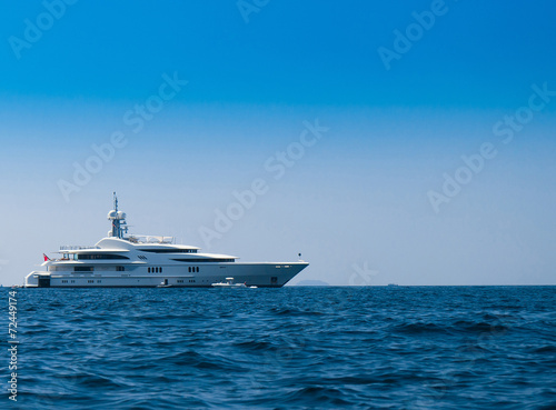Luxury Cruise Sea Scene © alma_sacra