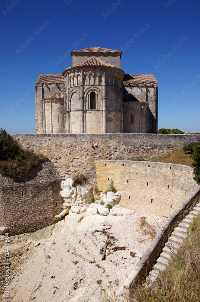Église romane Sainte-Radegonde à Talmont-sur-Gironde