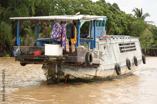 Foto Floating house in Mekong Delta, Vietnam