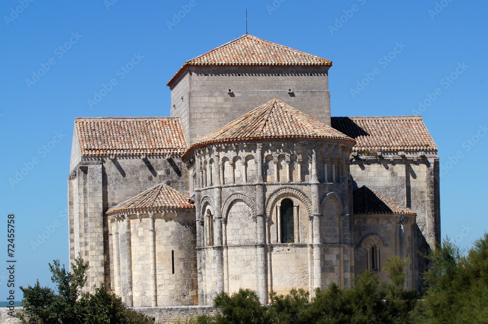 Fototapeta premium Église romane Sainte-Radegonde à Talmont-sur-Gironde