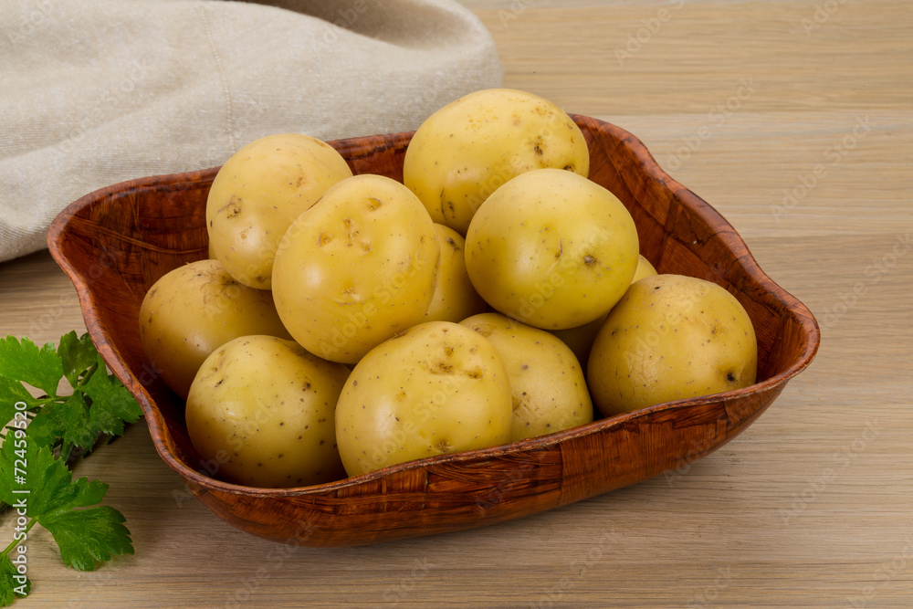 Raw potatoes Raw potatoes