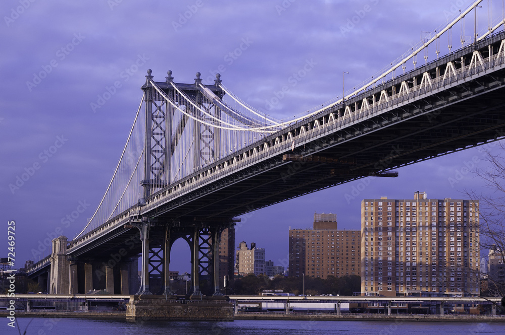 Manhattan Bridge in afternoon light.