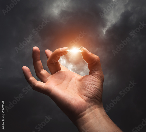 Canvas Print Lightning between two fingers