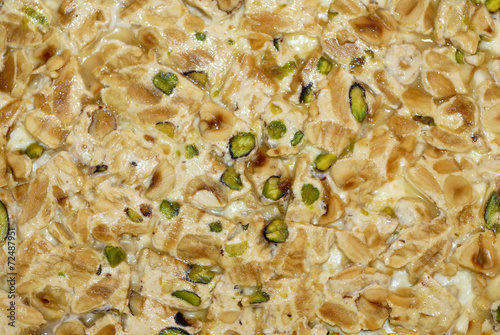 Torrone bianco con nocciole e pistacchi texture photo