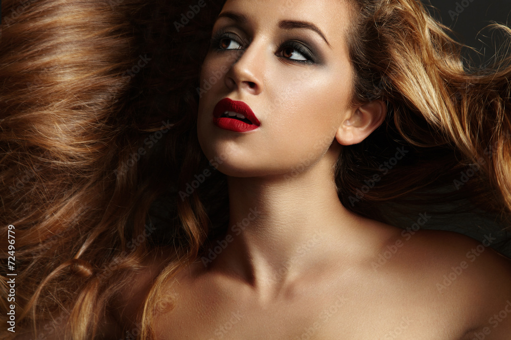 Obraz premium gorgeous woman with a beauty hair