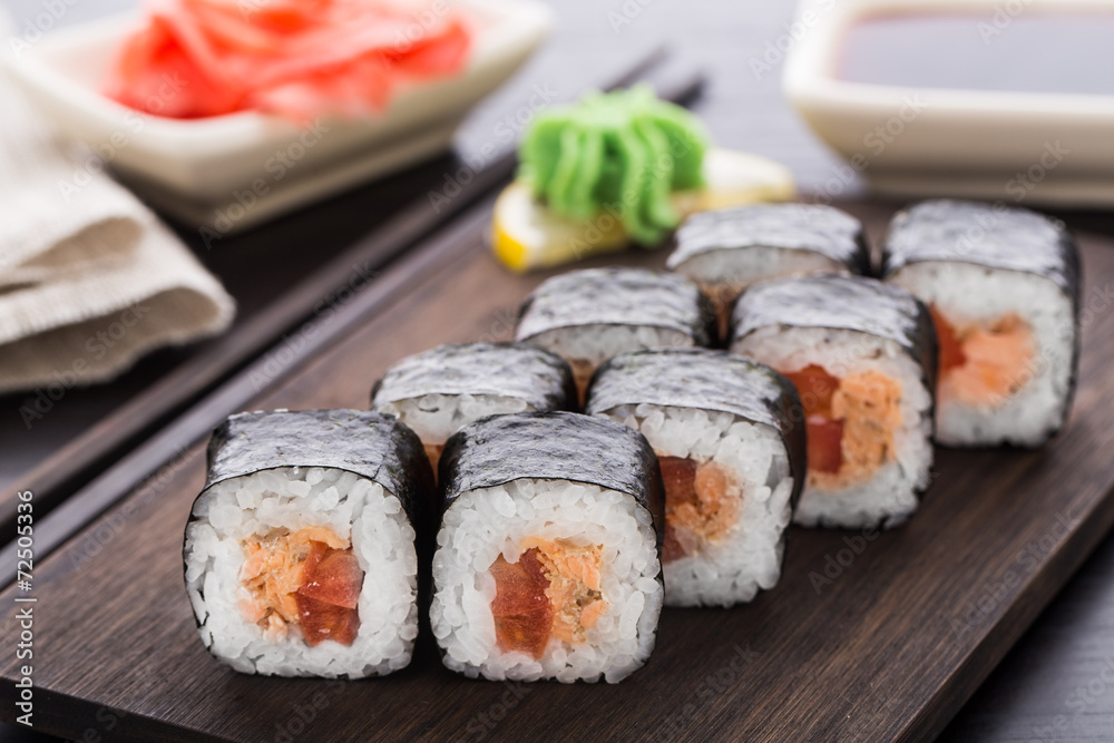 Sushi rolls with salmon teriyaki Sushi rolls with salmon teriyaki