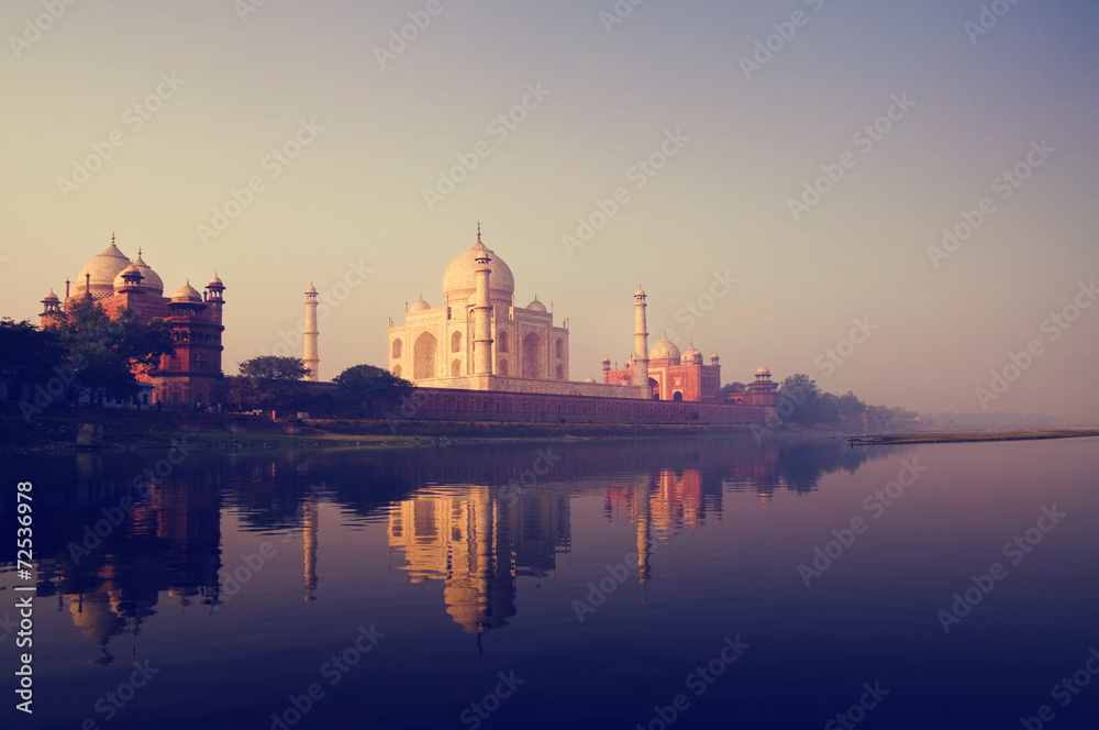 Obraz premium Taj Mahal India Seven Wonders Concepts
