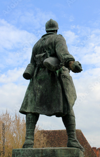 Monument aux morts de Lubersac (Corrèze)
