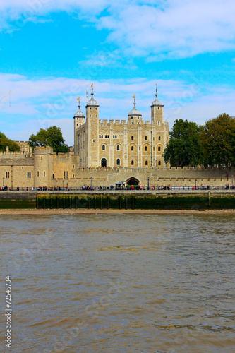 tower of london - view from thames
