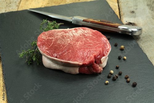 Fototapeta Naklejka Na Ścianę i Meble -  tournedos de boeuf