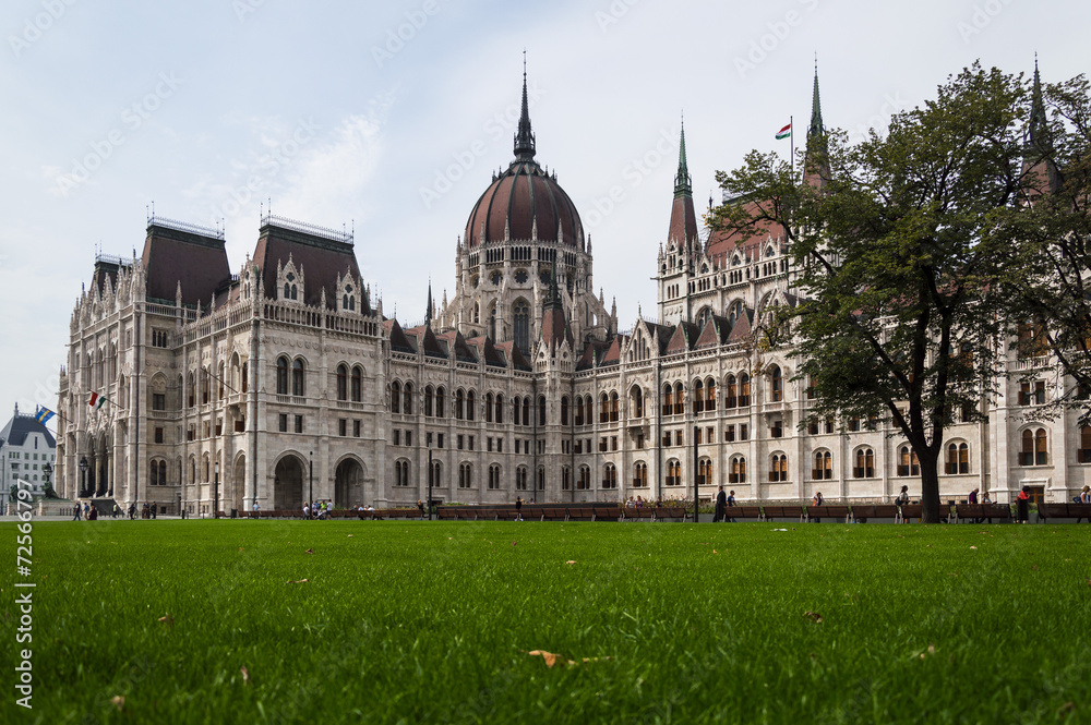 Obraz premium Parlamento di Budapest