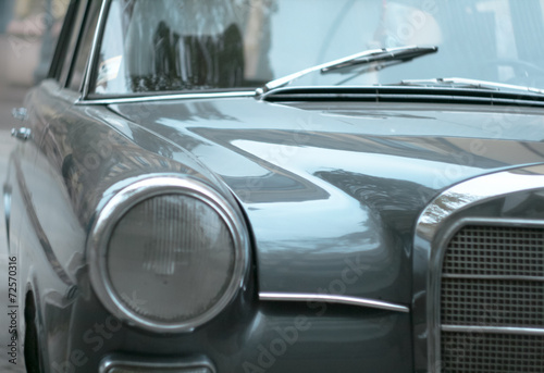 Old timer car front © disq