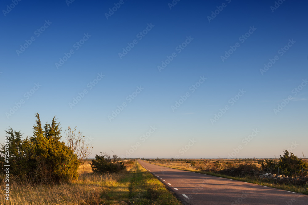Die Steppe Stora Alvaret auf der Insel Öland, Schweden Die Steppe Stora Alvaret auf der Insel Öland, Schweden