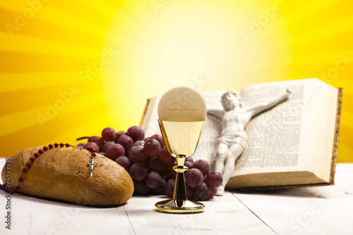 Fotografía Eucharist, sacrament of communion