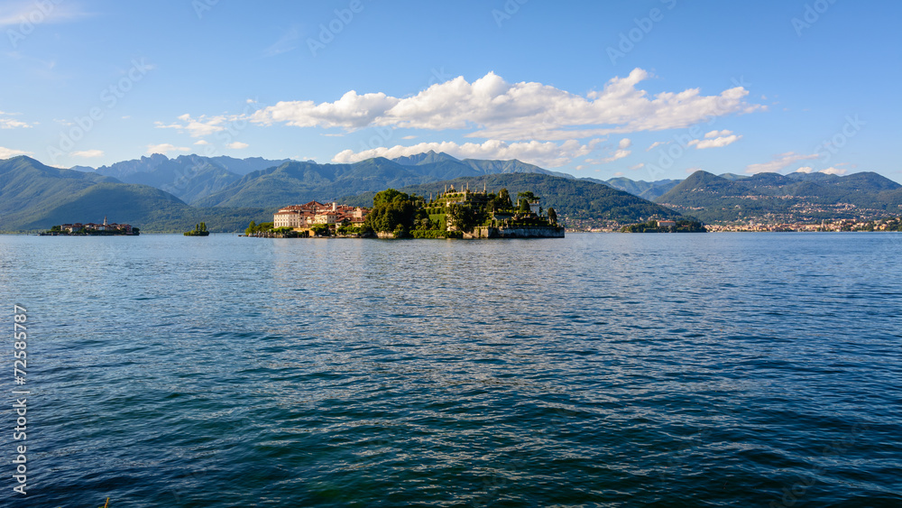 Two Island Maggiore lake